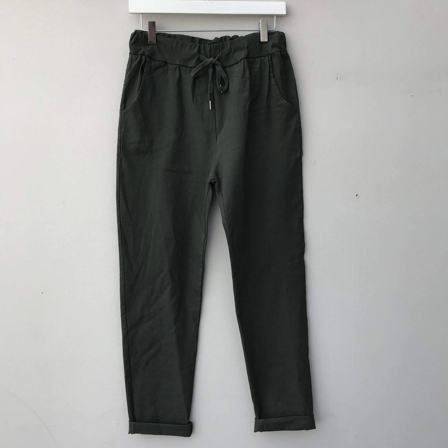 The Mimi Plus Magic Pants. Size Large 14-16