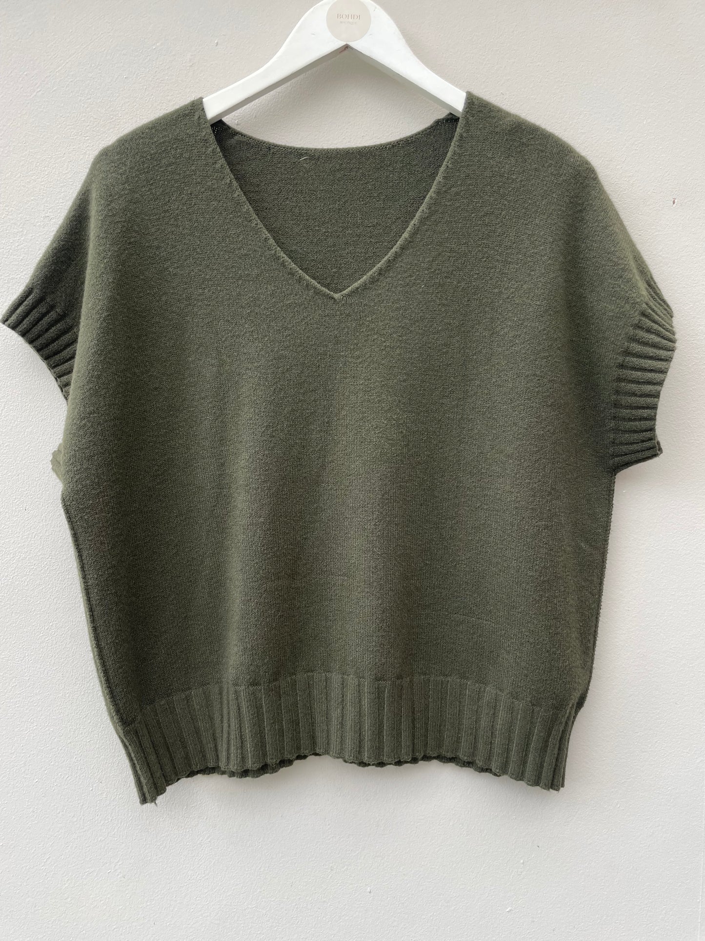 The Lexi Knit. V Neck.