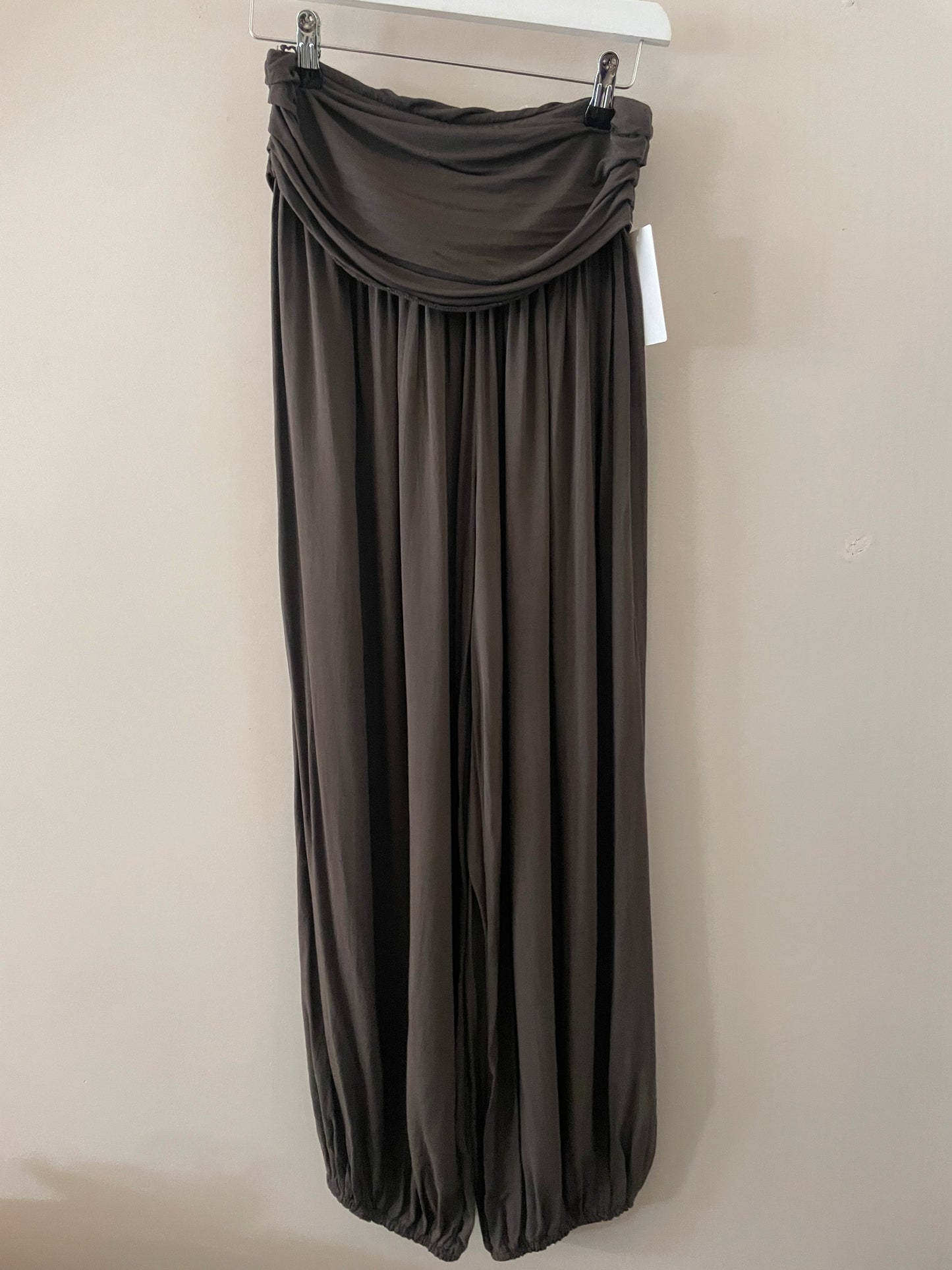 The Bali Balloon Plain Harem Yoga Pants