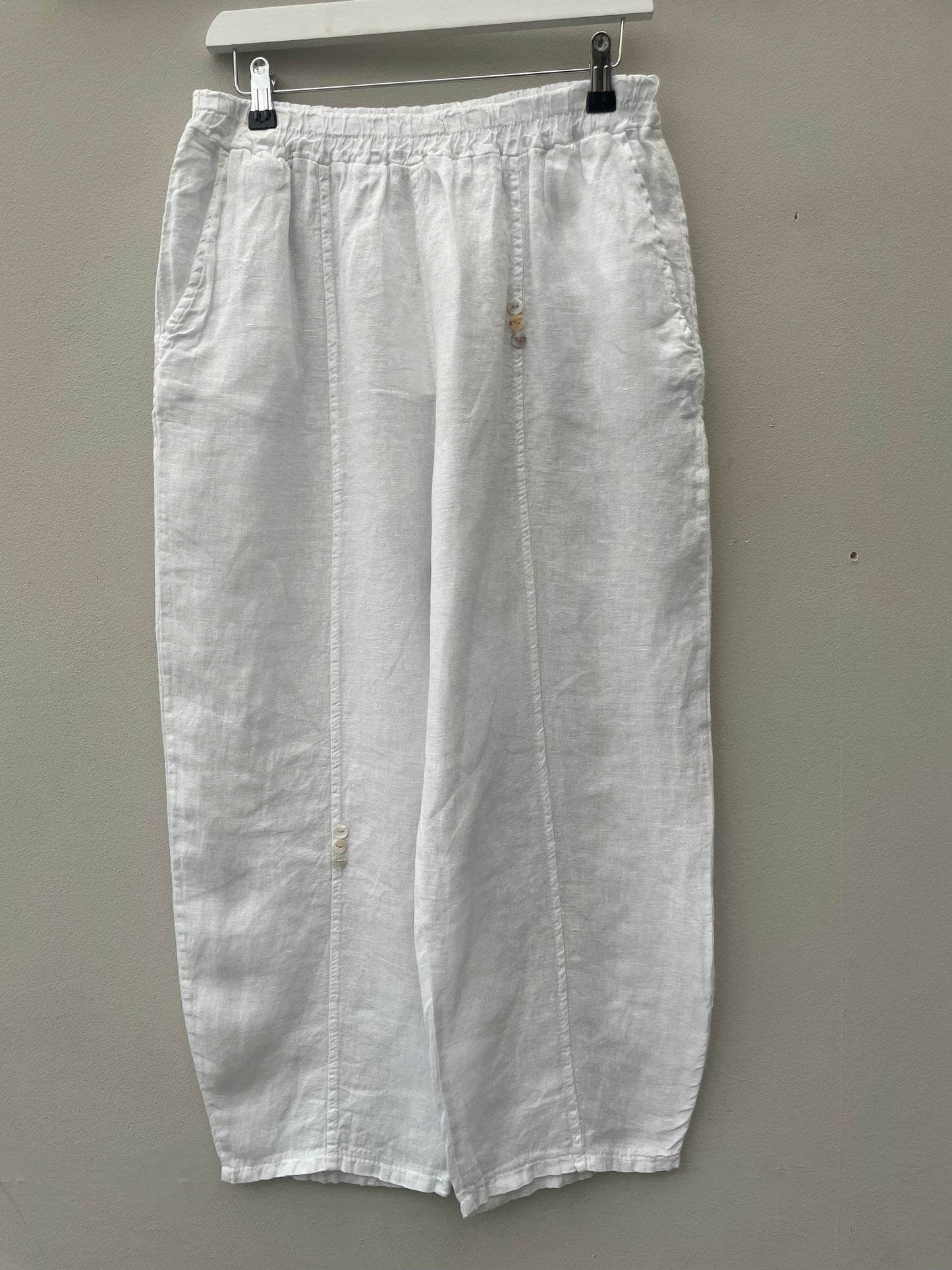 The Elsa Linen Button Trousers