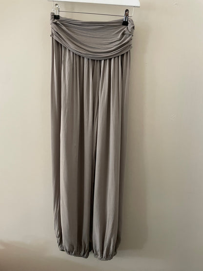 The Bali Balloon Plain Harem Yoga Pants