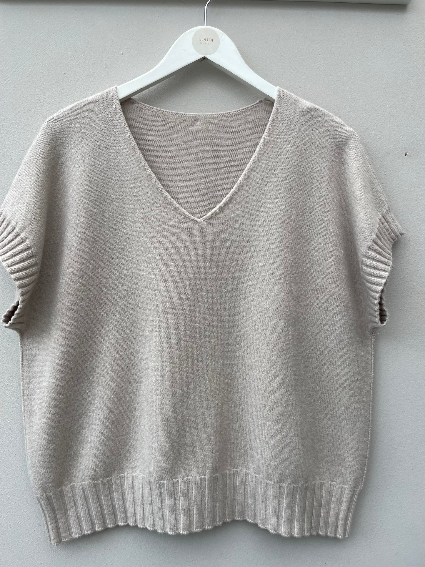 The Lexi Knit. V Neck.