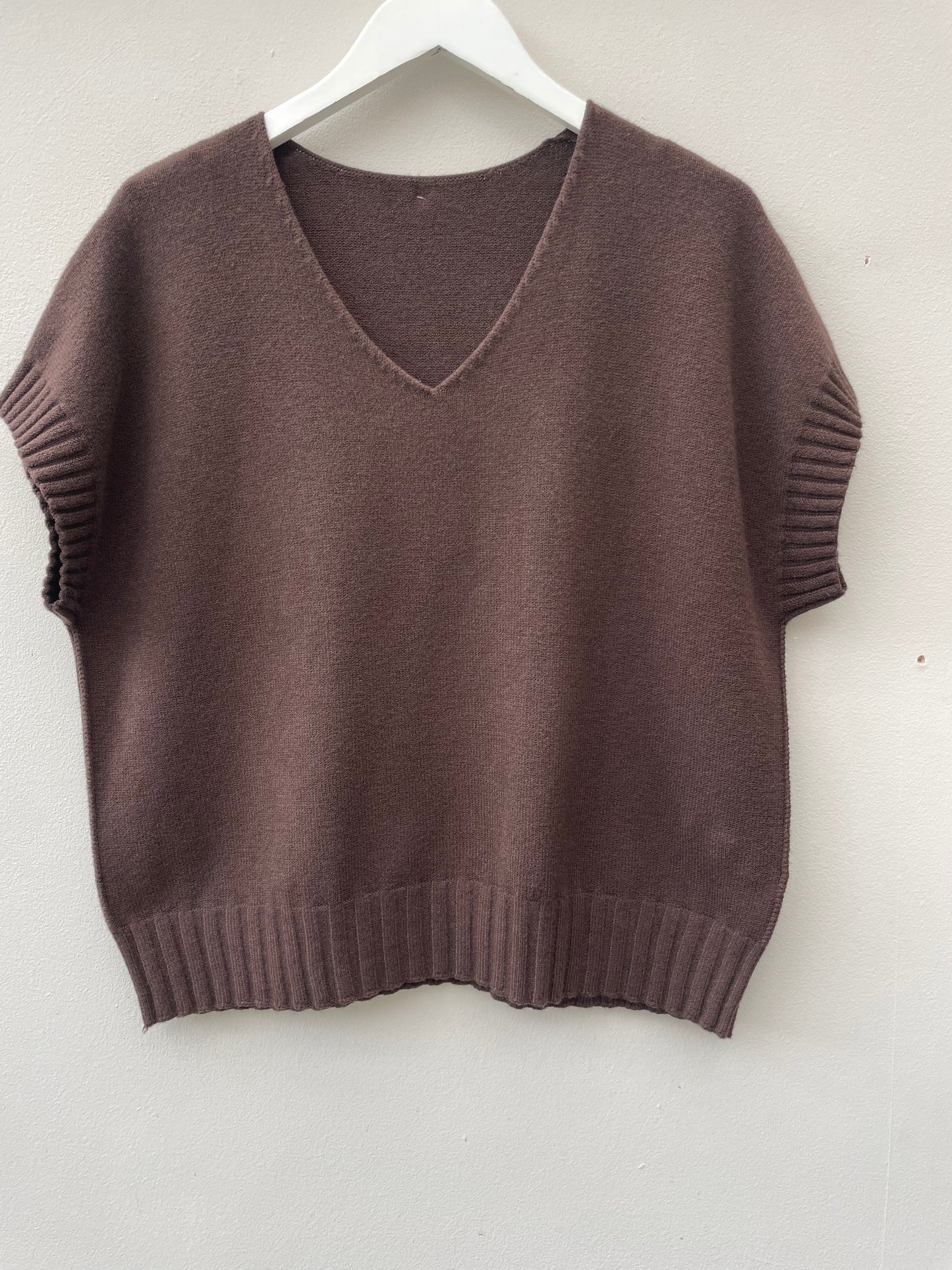 The Lexi Knit. V Neck.