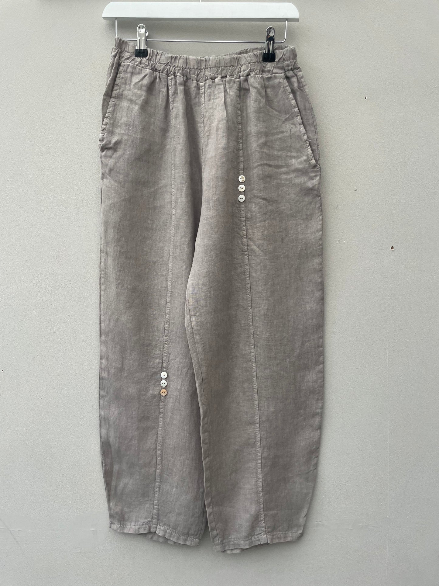 The Elsa Linen Button Trousers