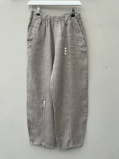 The Elsa Linen Button Trousers
