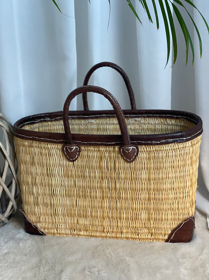 The Seagrass & Willow Signature Basket.