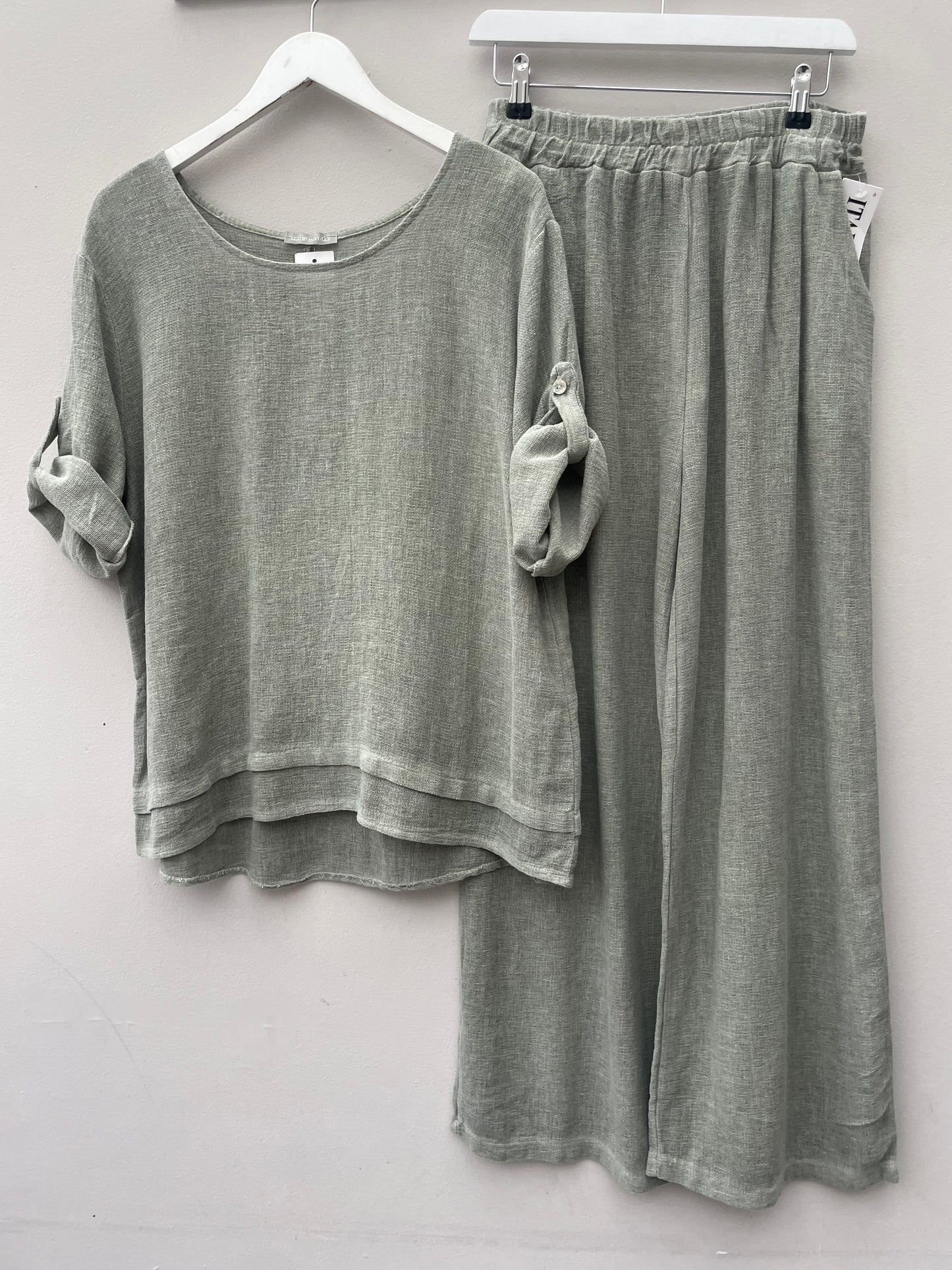 Gaby Washed Linen, Cotton Mix 2 Piece Set.